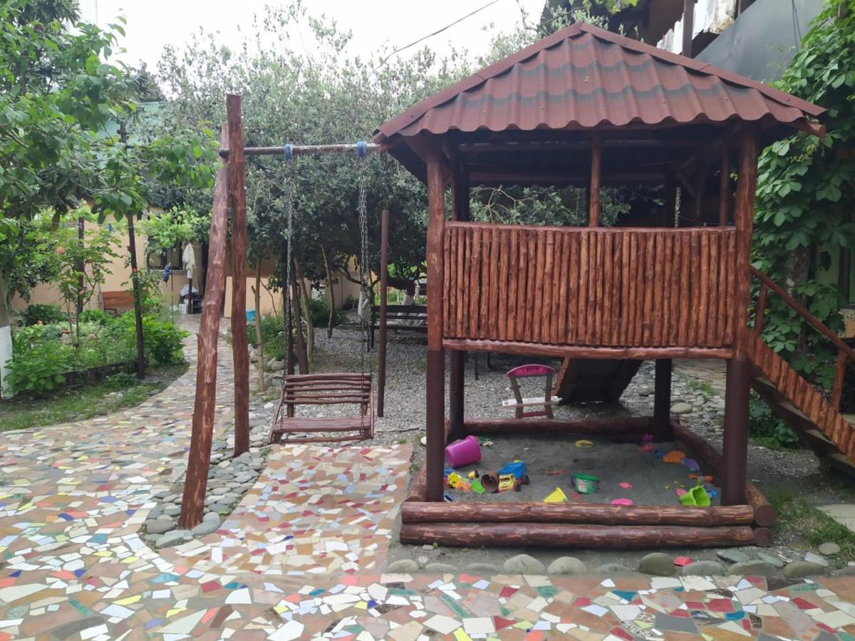 פיזונדה Guest House Lev מראה חיצוני תמונה