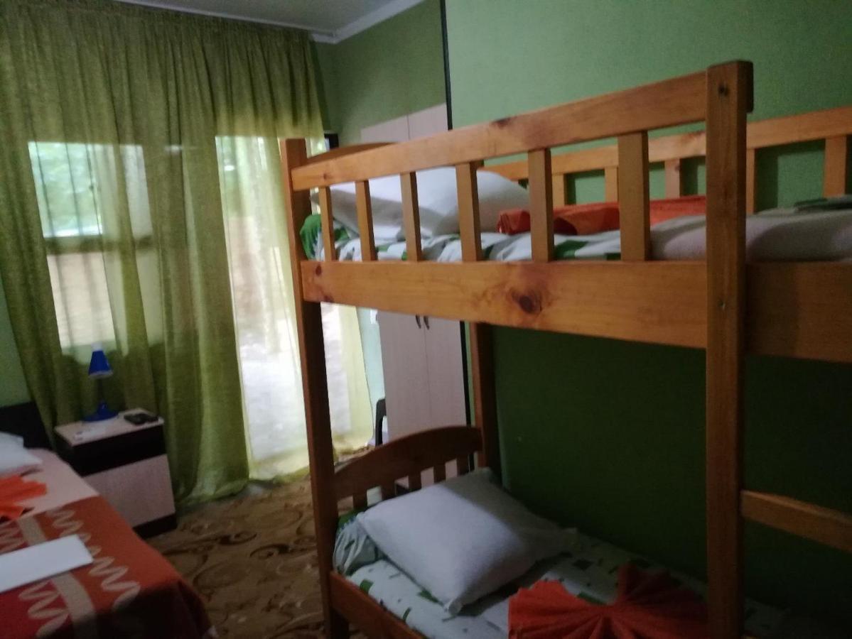 פיזונדה Guest House Lev מראה חיצוני תמונה